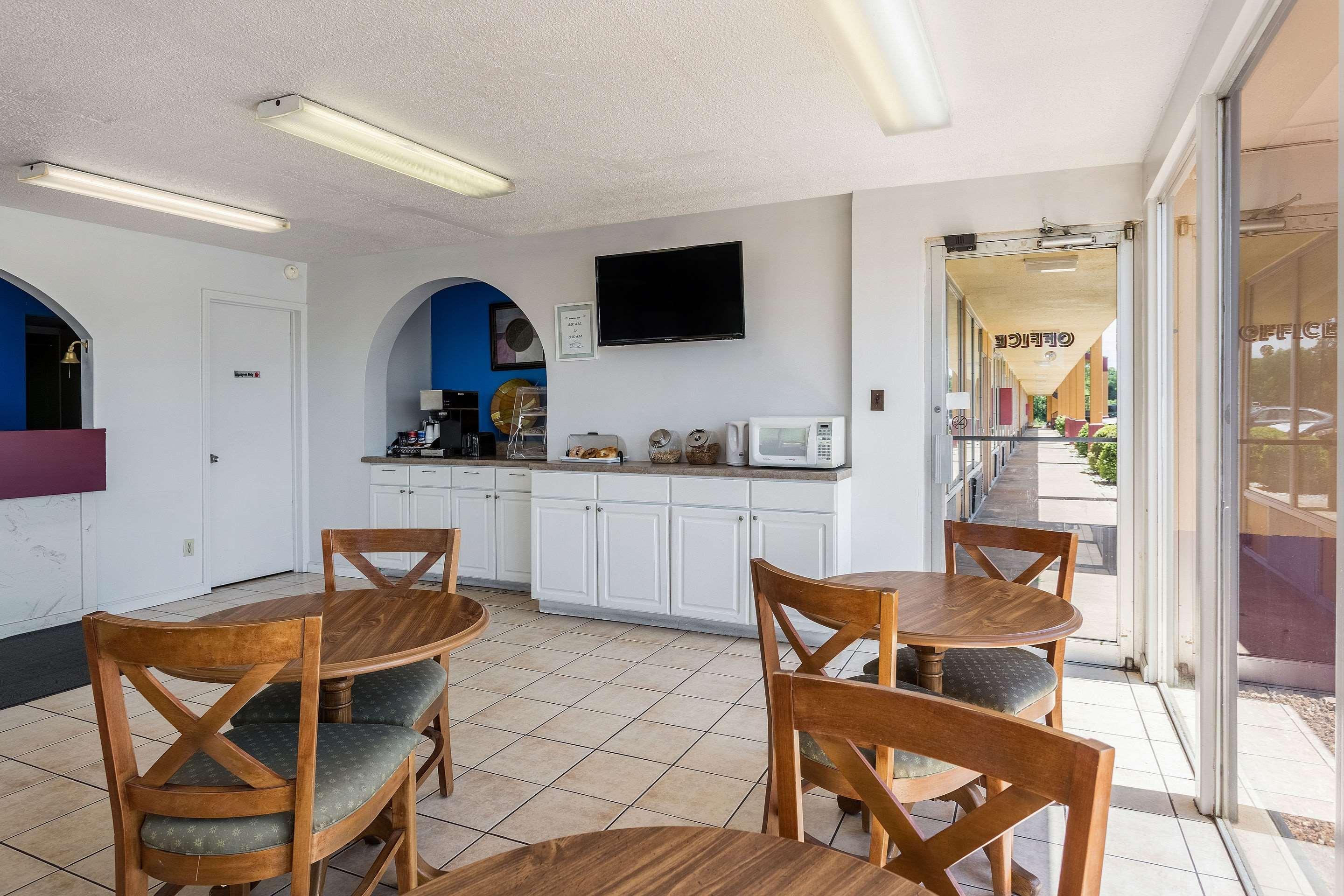 Rodeway Inn Denmark-Jackson Екстер'єр фото