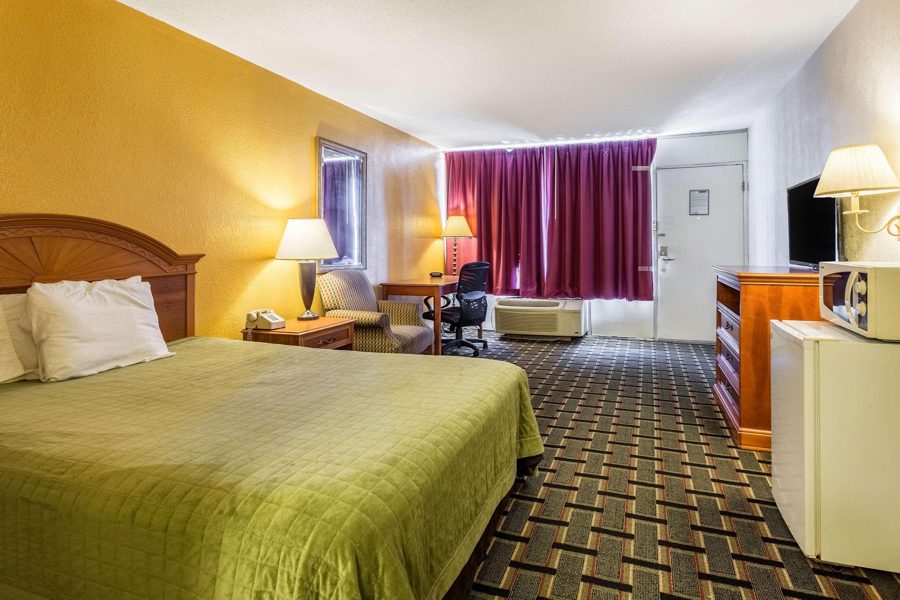Rodeway Inn Denmark-Jackson Екстер'єр фото