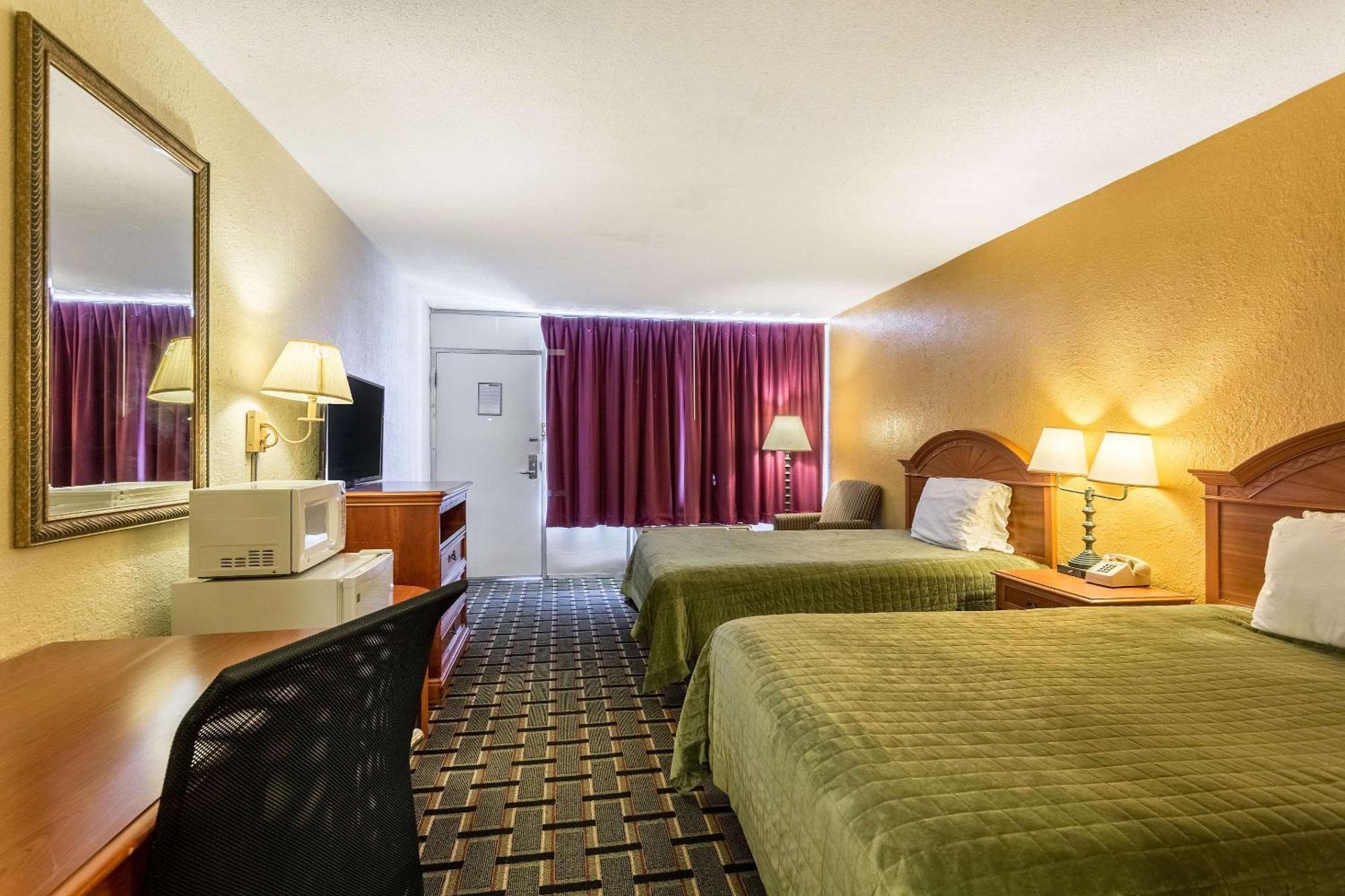 Rodeway Inn Denmark-Jackson Екстер'єр фото
