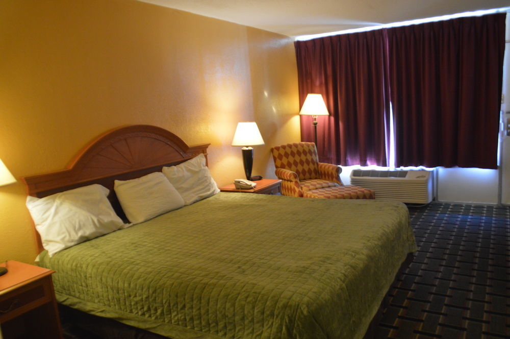 Rodeway Inn Denmark-Jackson Екстер'єр фото