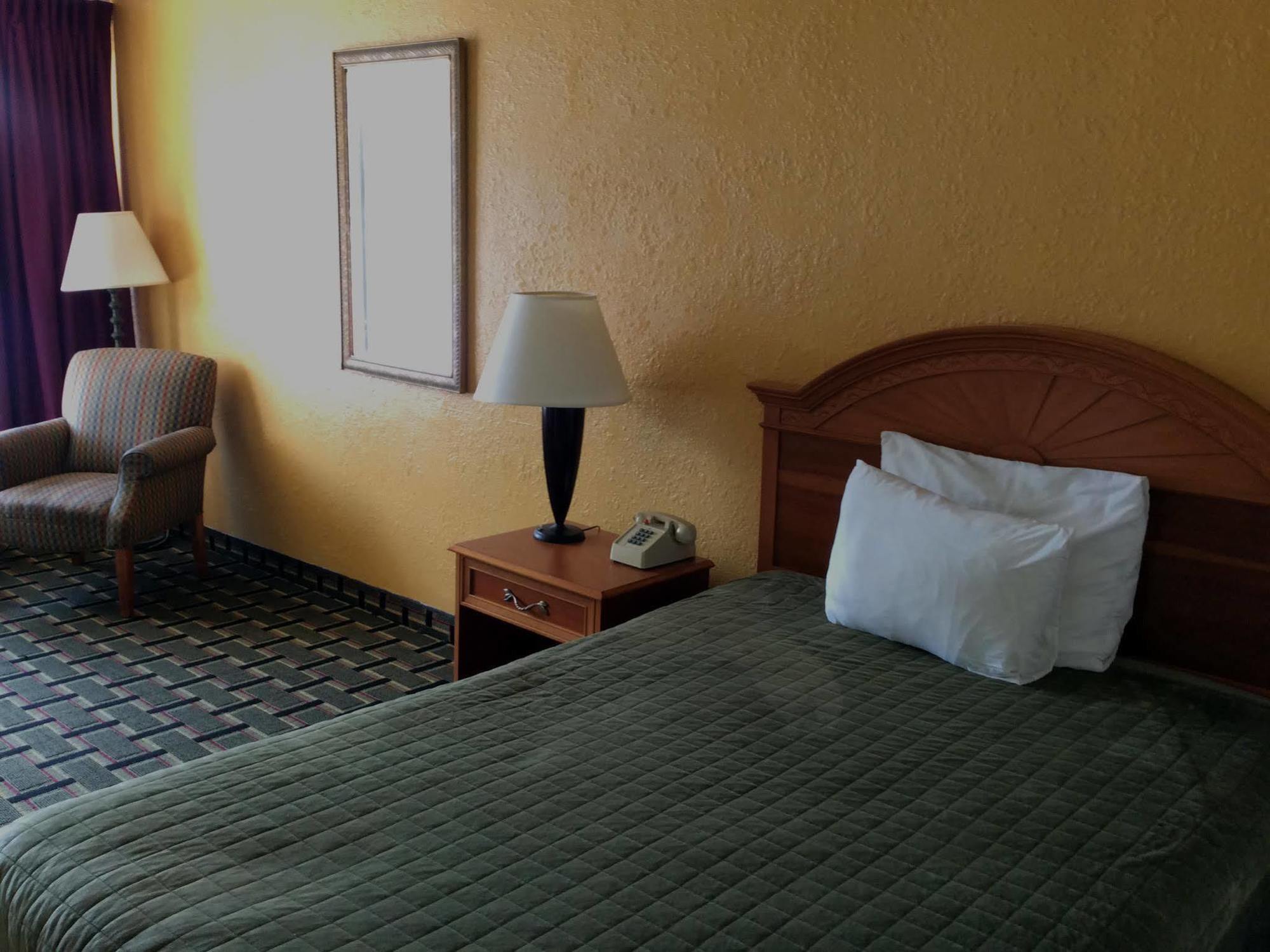 Rodeway Inn Denmark-Jackson Екстер'єр фото